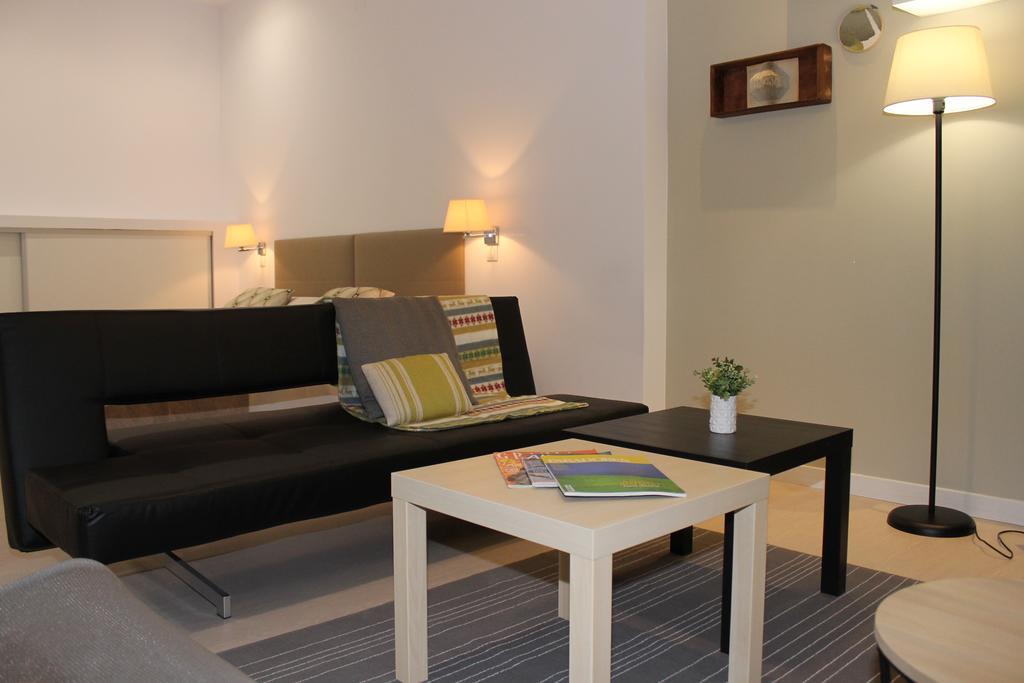 Apartamentos La Estacion M&S Albacete Ruang foto