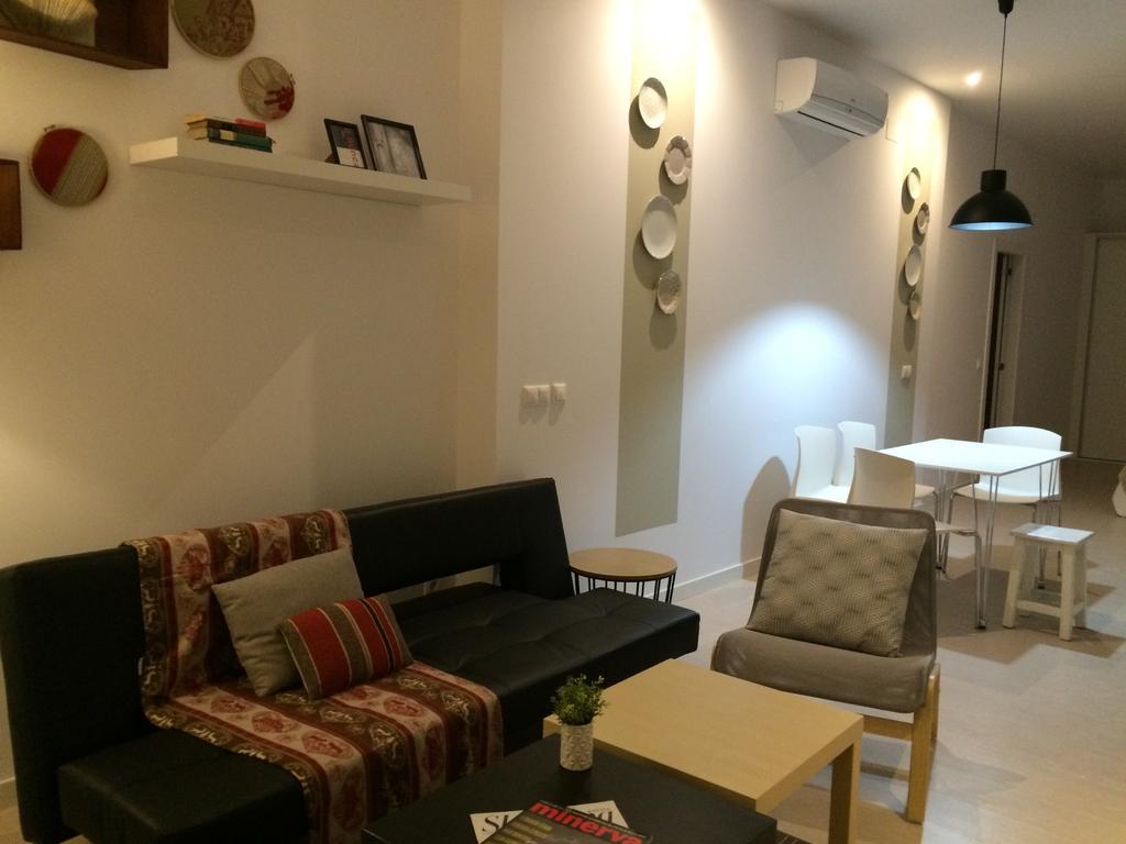 Apartamentos La Estacion M&S Albacete Ruang foto